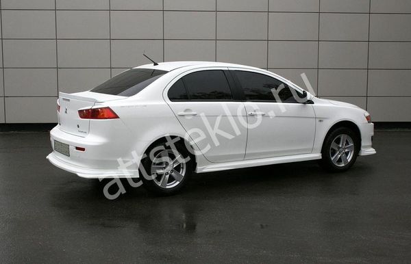 Автостекла Mitsubishi Lancer X c установкой в Москве